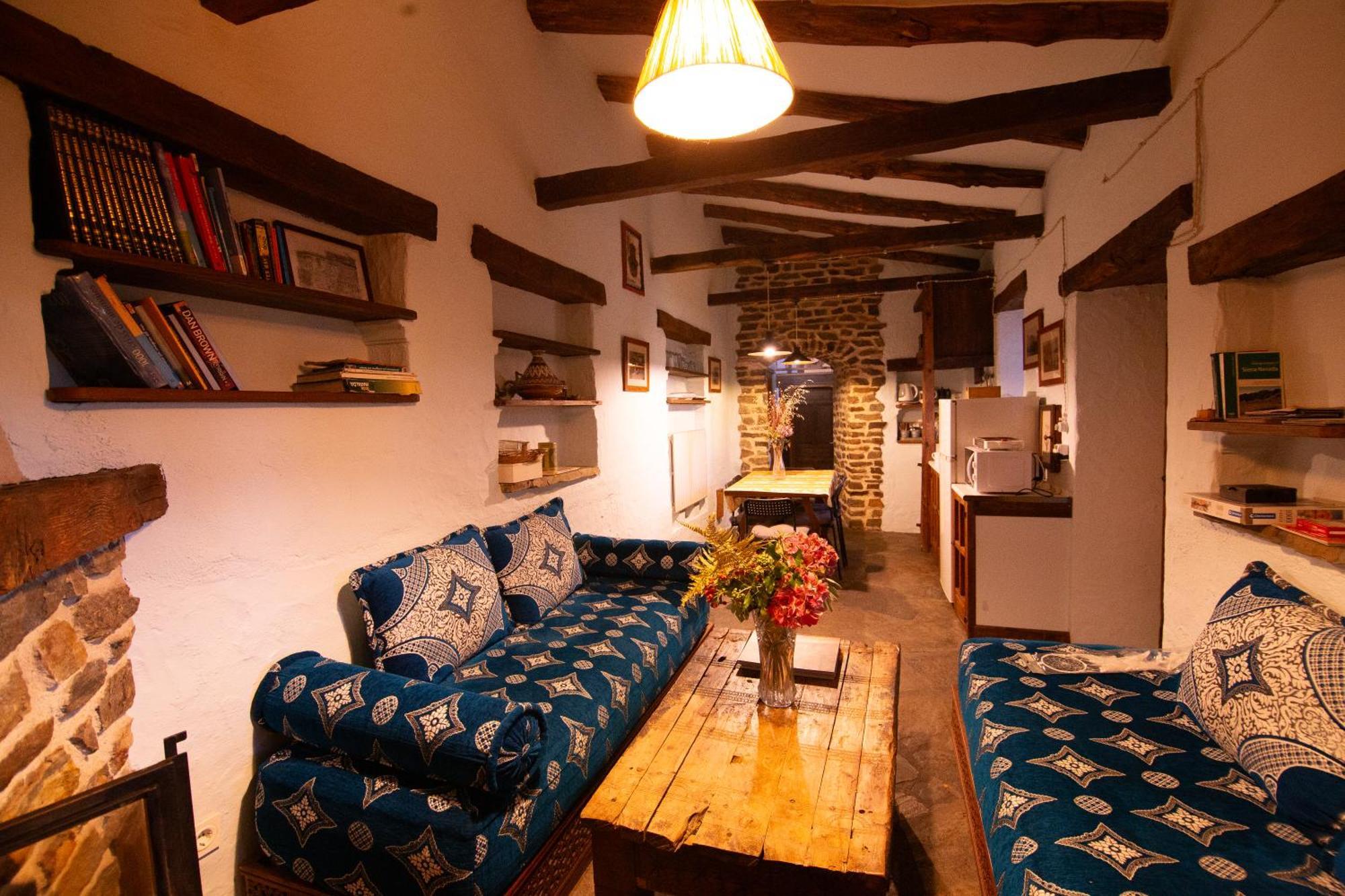 Вилла La Casa Del Nogal Гуэхар-Сьерра Экстерьер фото